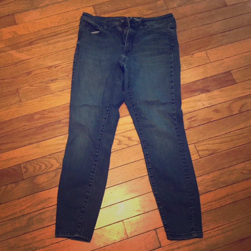 Universal Thread Jeans